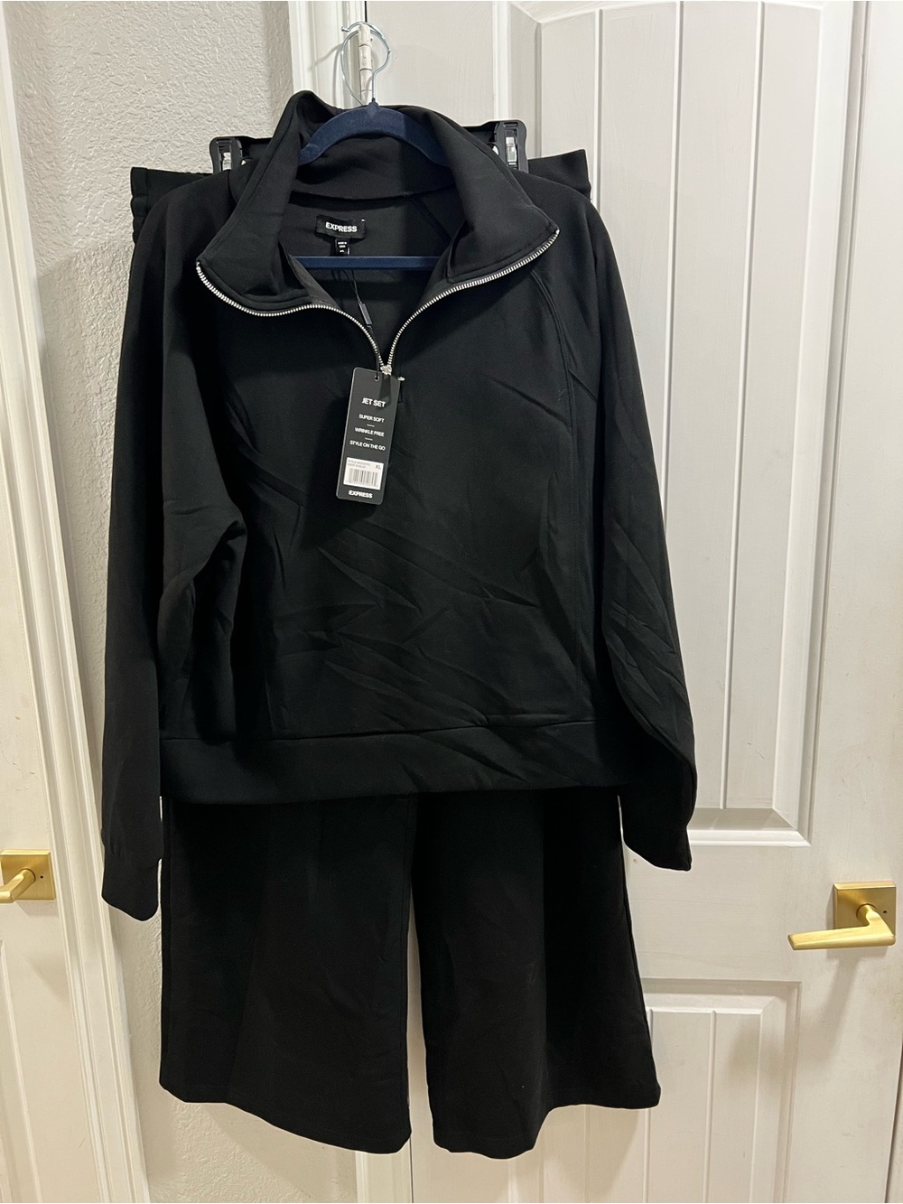 Express women’s Black Half-Zip Lightweight lounge set